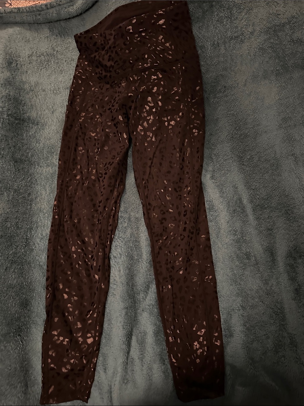 Metallic looking High-Waist Black Laser-Cut Leggings